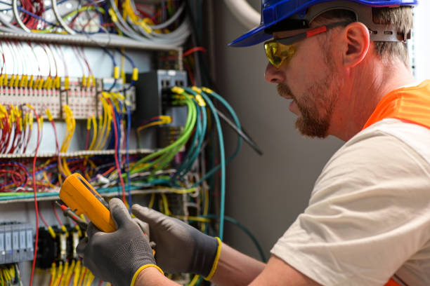 Best Licensed Electrician  in Fairmont, IL